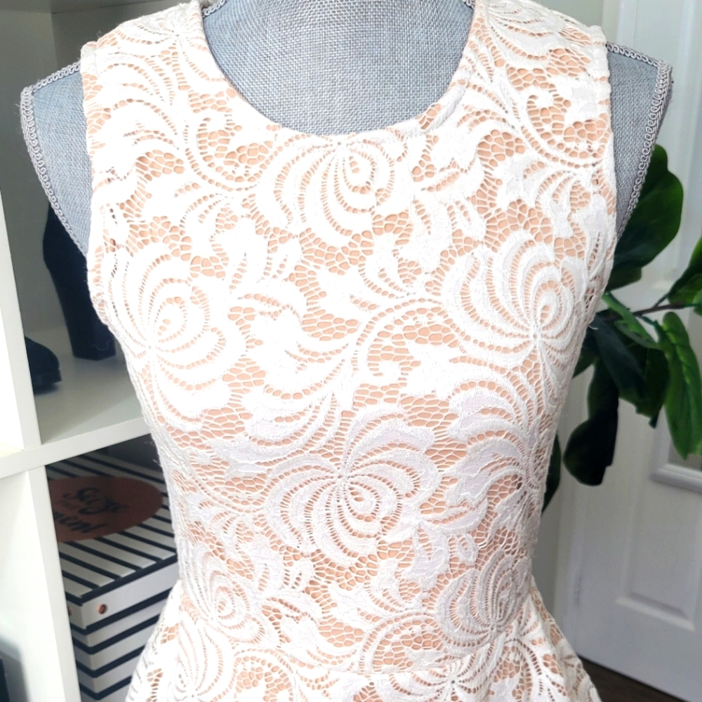 CHIC LITTLE PEPLUM BLOUSE